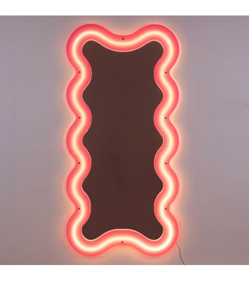 Espejo “Supercurve Mirror Tall” – SELETTI
