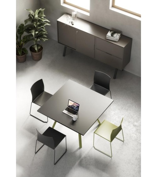 Artesia Stuhl GABER stapelbar contract design | BHOME