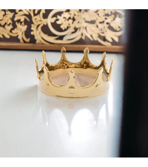 Objeto decorativo “Memorabilia Gold My Crown” – SELETTI