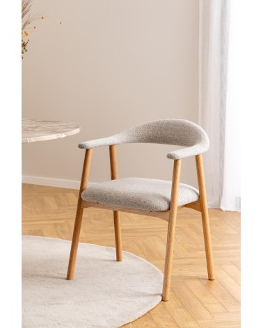Silla nórdica beige con reposabrazos – ACT DISTRIBUZIONE