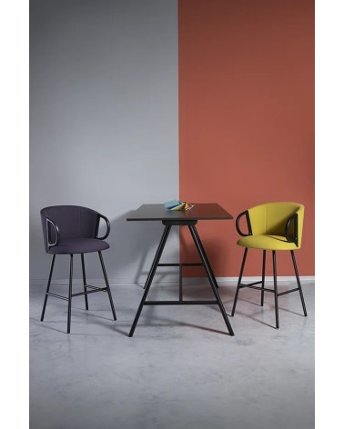 Cucaracha Slim Hocker GABER mit Armlehnen | BHOME
