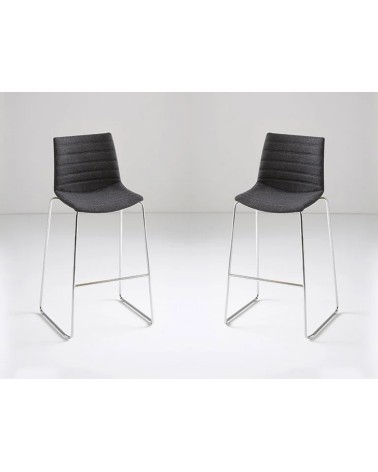 Kanvas Hocker GABER ergonomisches Design | BHOME