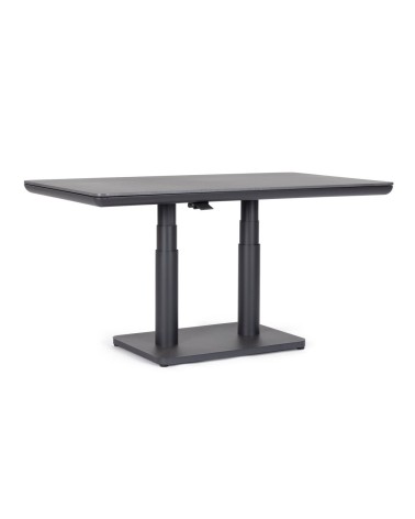 Struttura realizzata in alluminio verniciato a polvere (poliestere), progettata per un utilizzo outdoor continuativo. Il piano è
